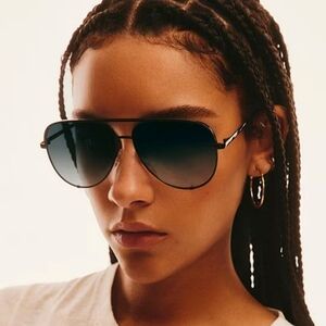 NEW! QUAY XL AVIATORS